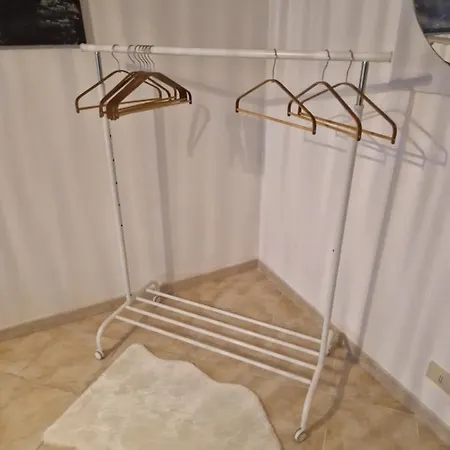 Apartament At Monica's In - Stazione Labaro *