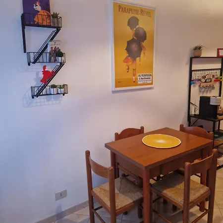 Apartament At Monica's In - Stazione Labaro *