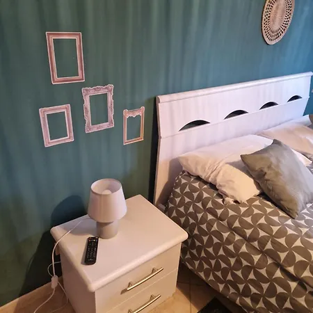 Apartment At Monica's In - Stazione Labaro *