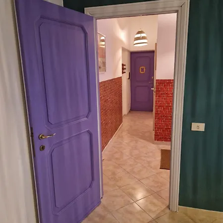 Apartament At Monica's In - Stazione Labaro *